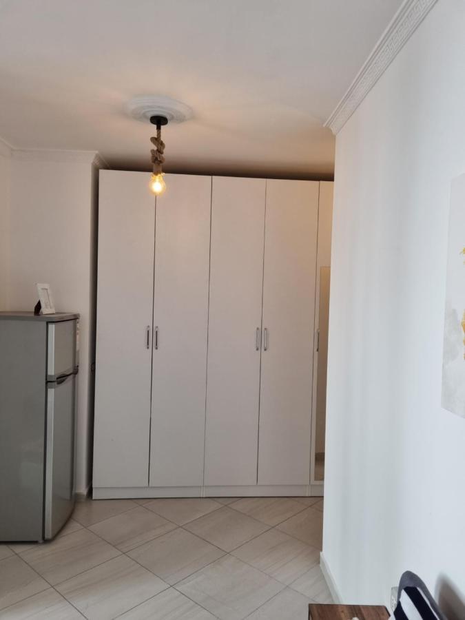 New Modern Studio In Central Tirana Apartment Exterior foto
